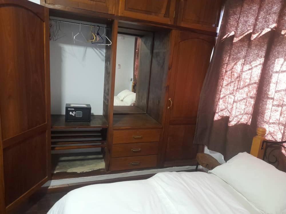 Boulevard Mt Meru Arusha